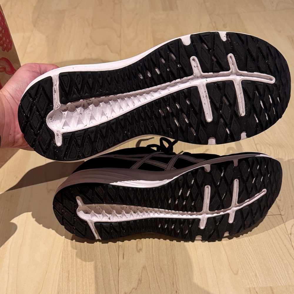Black and White Athletic Sneakers - Picture 3 of 3